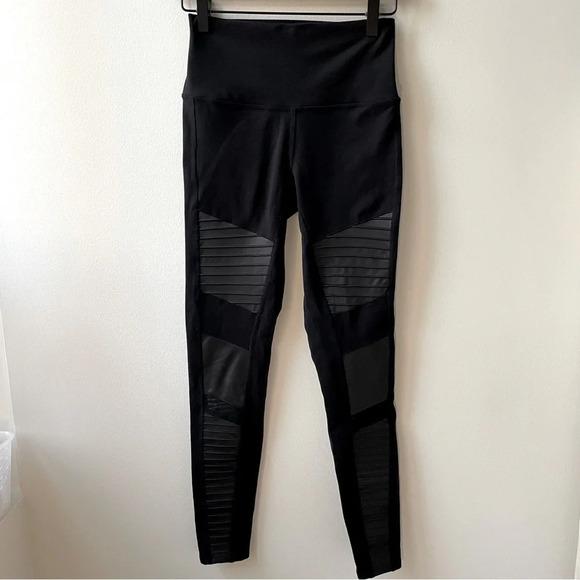 Alo Yoga High Waist Moto Leggings, Black/Black Glossy, Women’s Small - Picture 3 of 12
